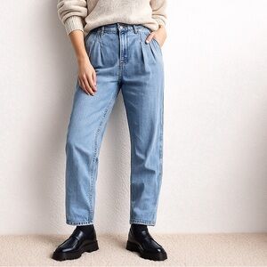 Vintage Men inspired High waisted Pleated Blue Jeans size 32 Women